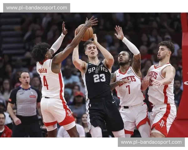 燃情瞬间，永恒经典：5月8日火箭vs马刺经典战役影像回顾